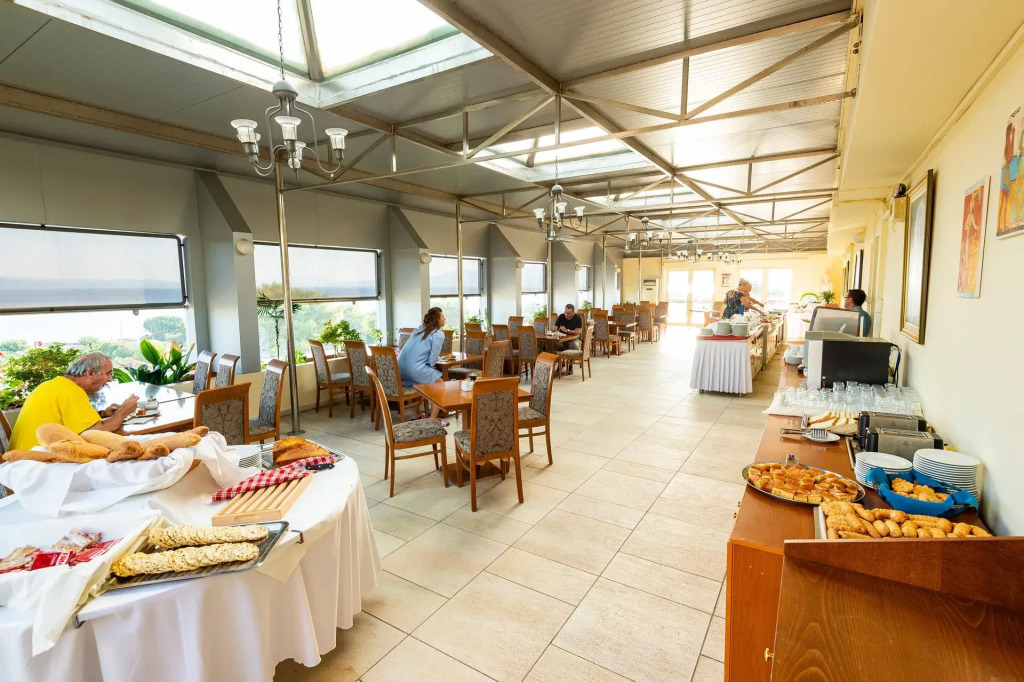Dolphin Resort & Conference