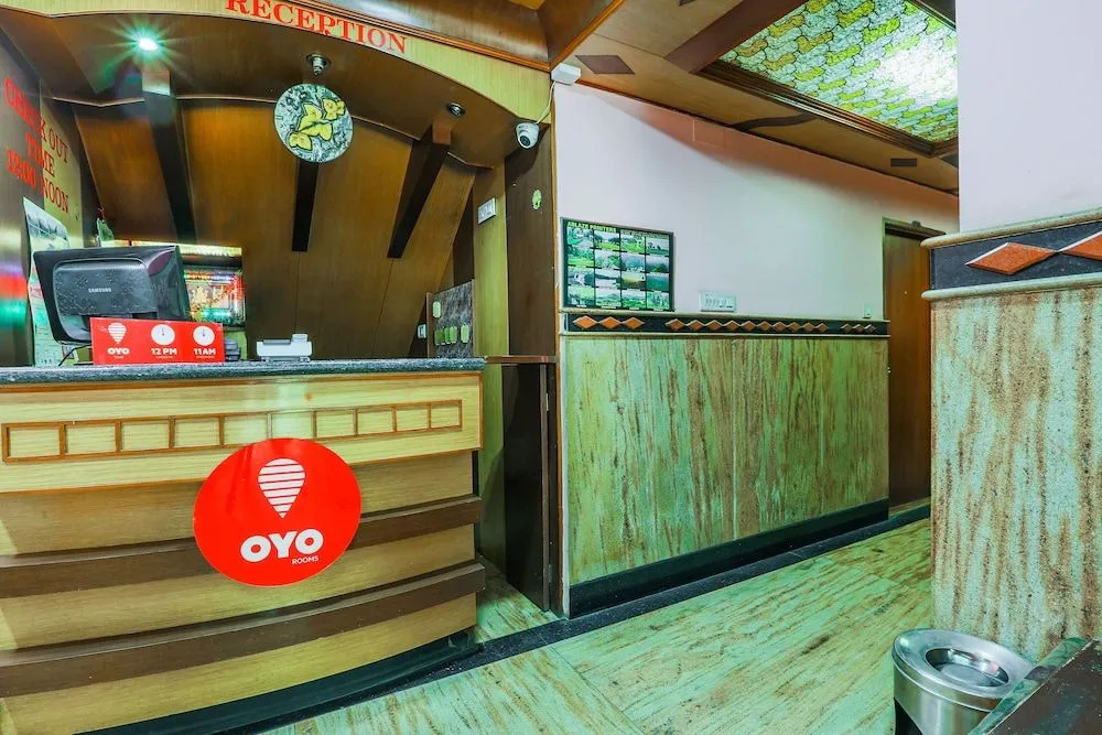 OYO Flagship 24364 Shiv Shanthi Grand