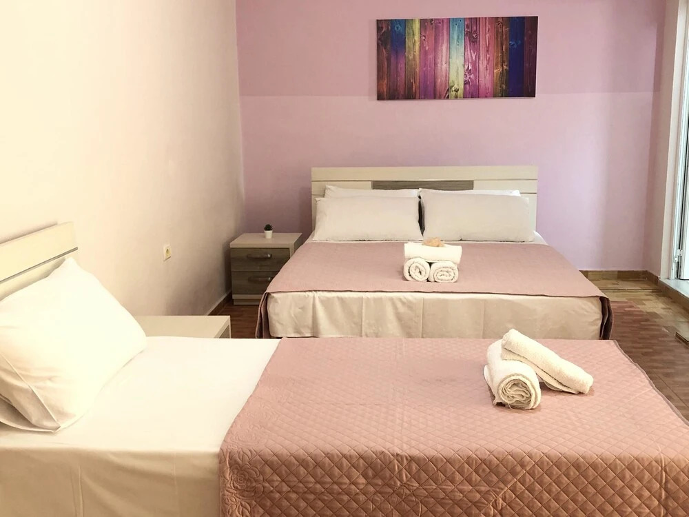 Briken Aparthotel