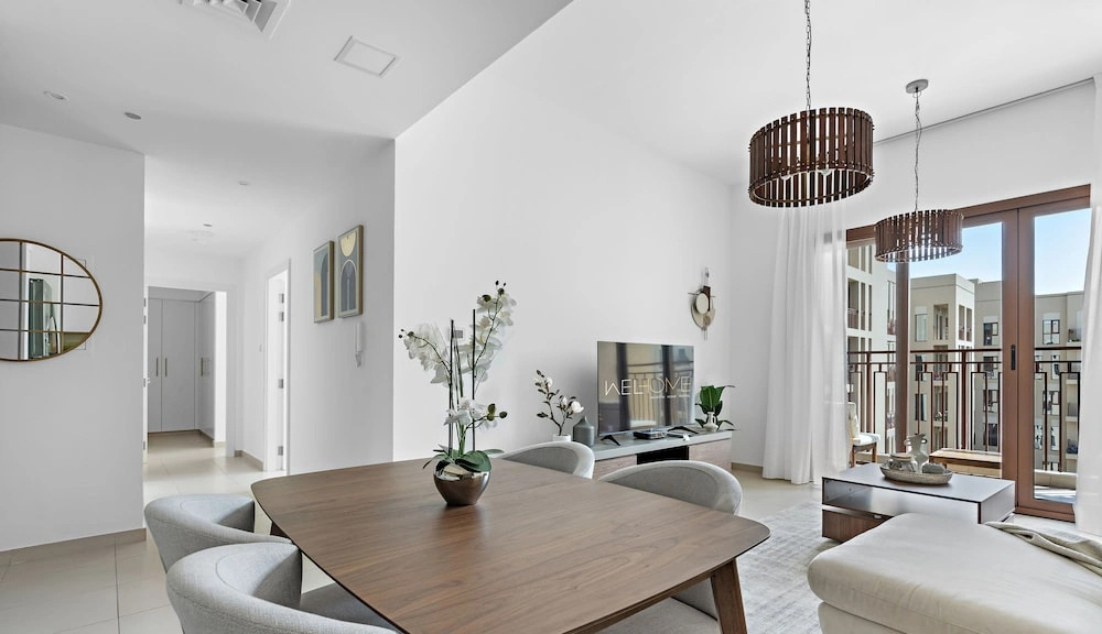 WelHome - Urban Serenity, Zahra Breeze 2 Bedroom Retreat