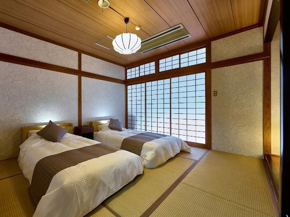 Seitenkaku