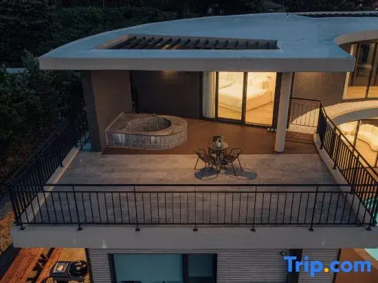Luxury Villa in Jeju | Private Pool | Hot Tub