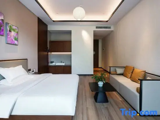 Pujiang Grand Hotel (Liuzhi Special District Leisure Plaza)