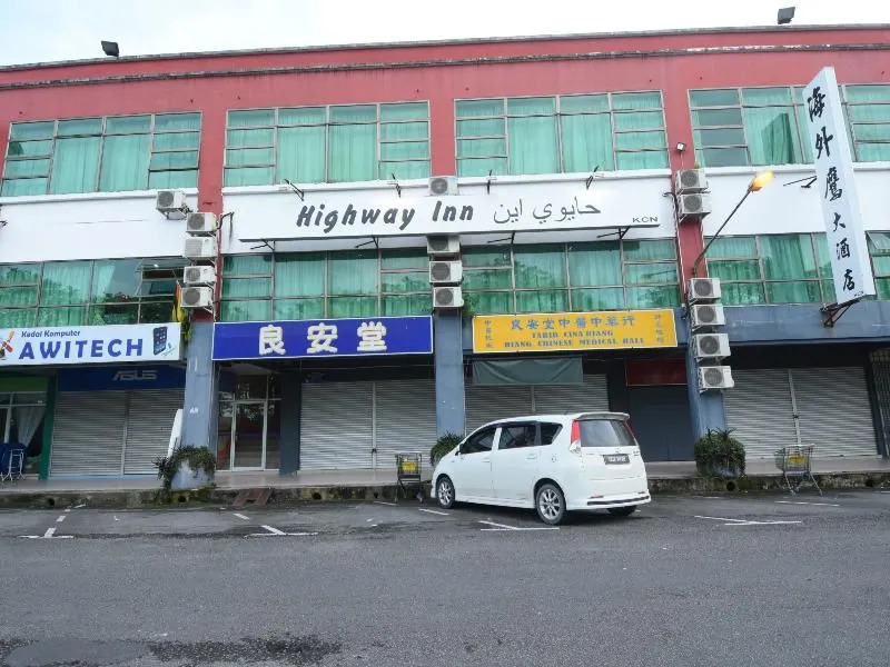 OYO 89642 Highway Inn