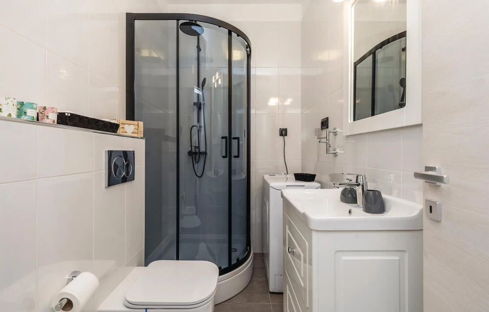 Nice Apartment in Barbat With Outdoor Swimming Pool, Wifi and 3 Bedrooms