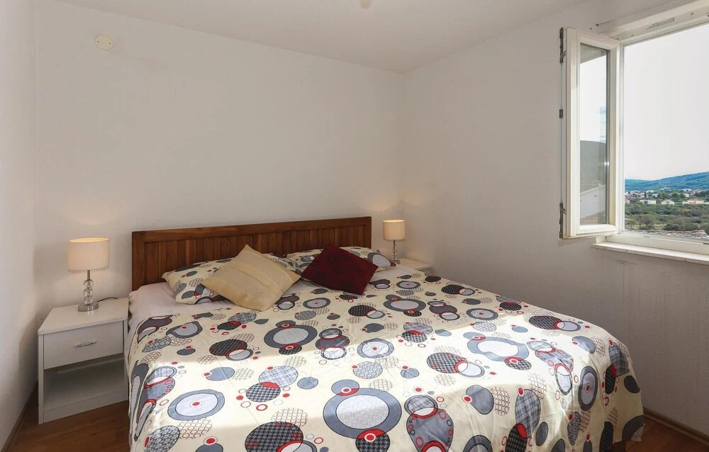 Awesome Home in Slatine With Wifi and 1 Bedrooms