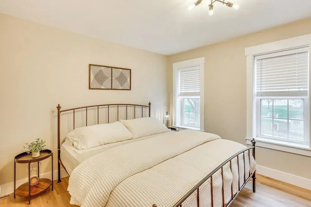 Family-friendly Townhome w/ Patio in Columbia!