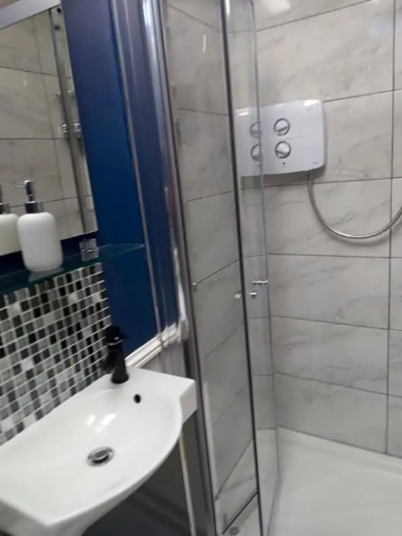 Tesss Guest House R95K6N1 This Property is unsuitable for children under 12 years old