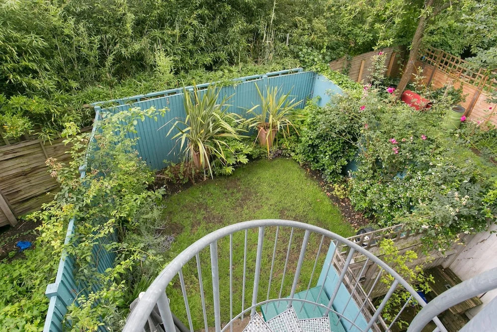 Southcote Abode
