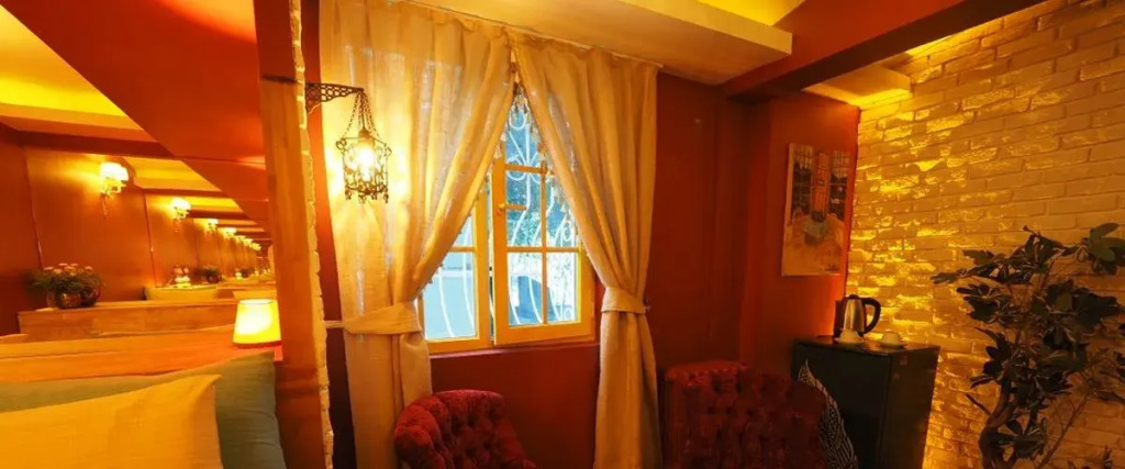 Second House