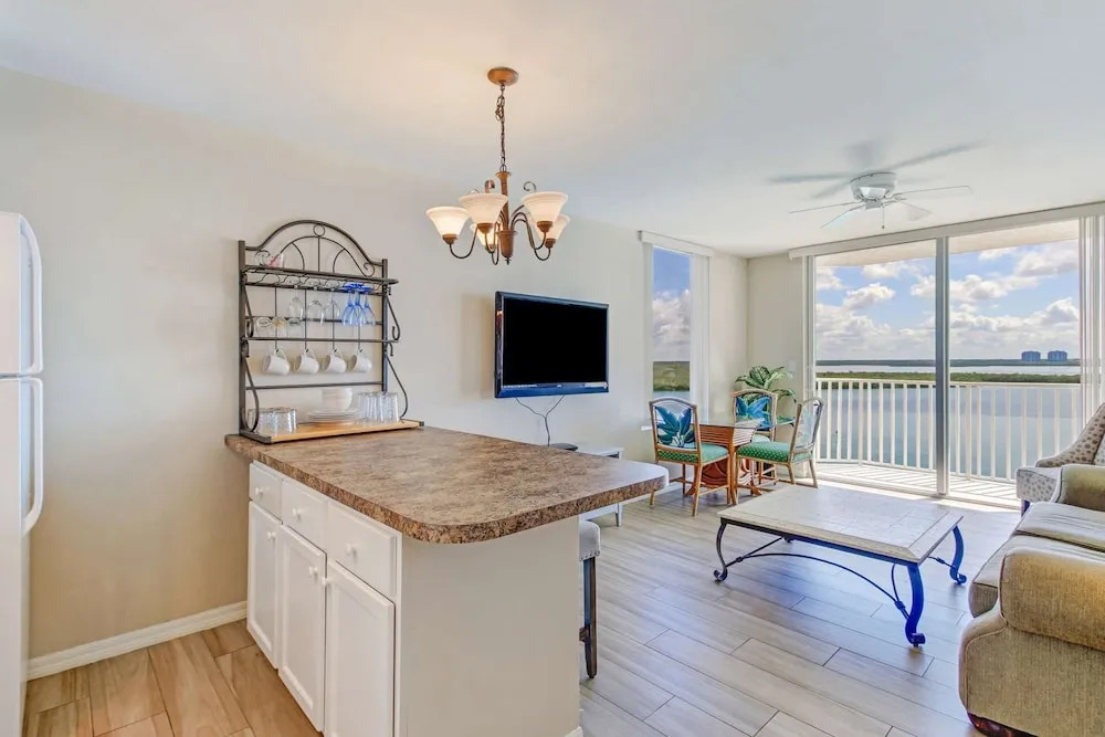 Lovers Key Resort 1003