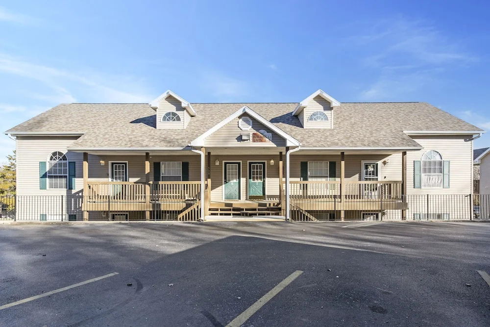 Adorable Fall Creek Condo - 10 Min to Table Rock!
