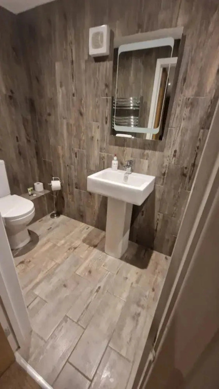 Relaxing Room With Ensuite Rutland Point