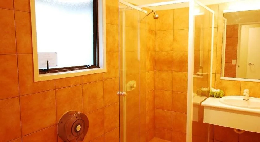 Baden Lodge Motel - PRIVATE SPA Bath