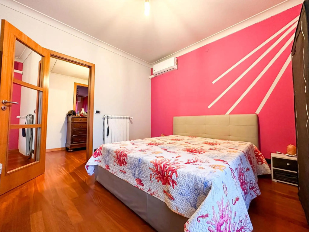 Room in Guest Room - Camera Rosa Appartamento Quadrifoglio