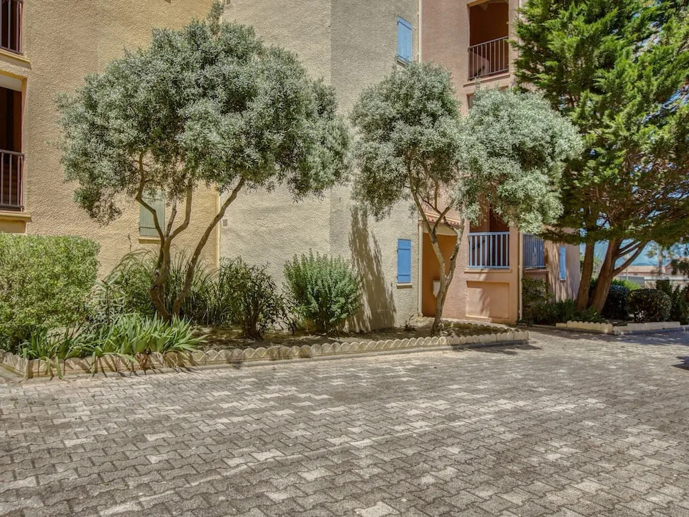 Scenic Apartment in Fleury With Balcony Near Sea