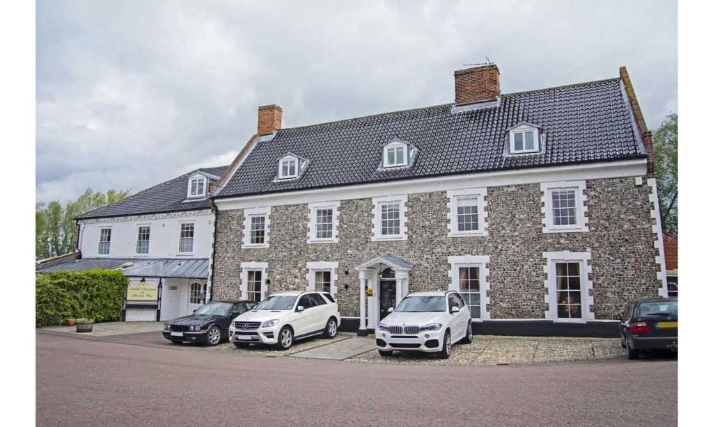 Waveney Inn & Hotel
