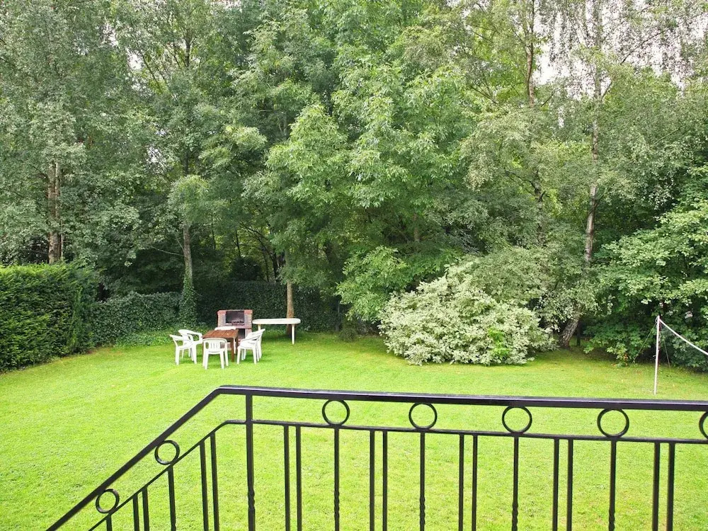 Quaint Holiday Home With Fenced Garden in Manhay