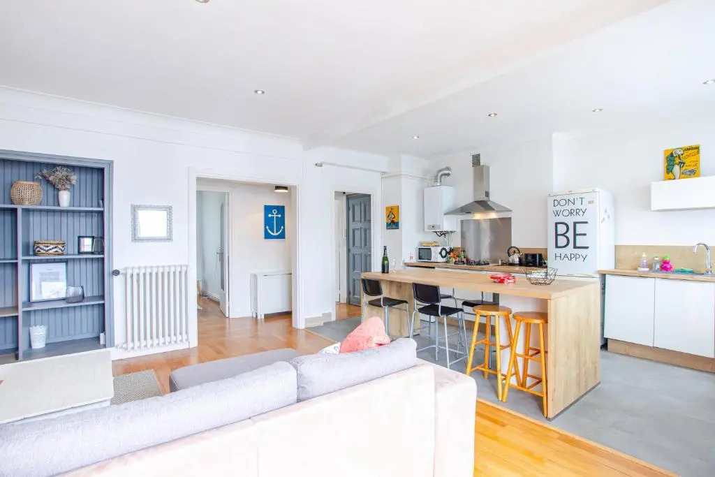 Lorient - LE GRAND LARGE - Grand Balcon Plein Sud - Lit Queen Size