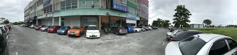 Kuching Transit Inn
