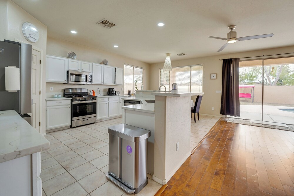 Pool & Great Location! Smart Home in Chandler