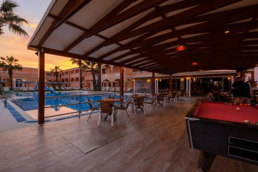 Lagoon Hotel & Apartments