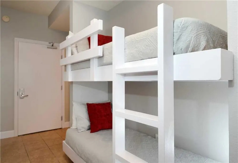 Tidewater 606 - One Bedroom Condo