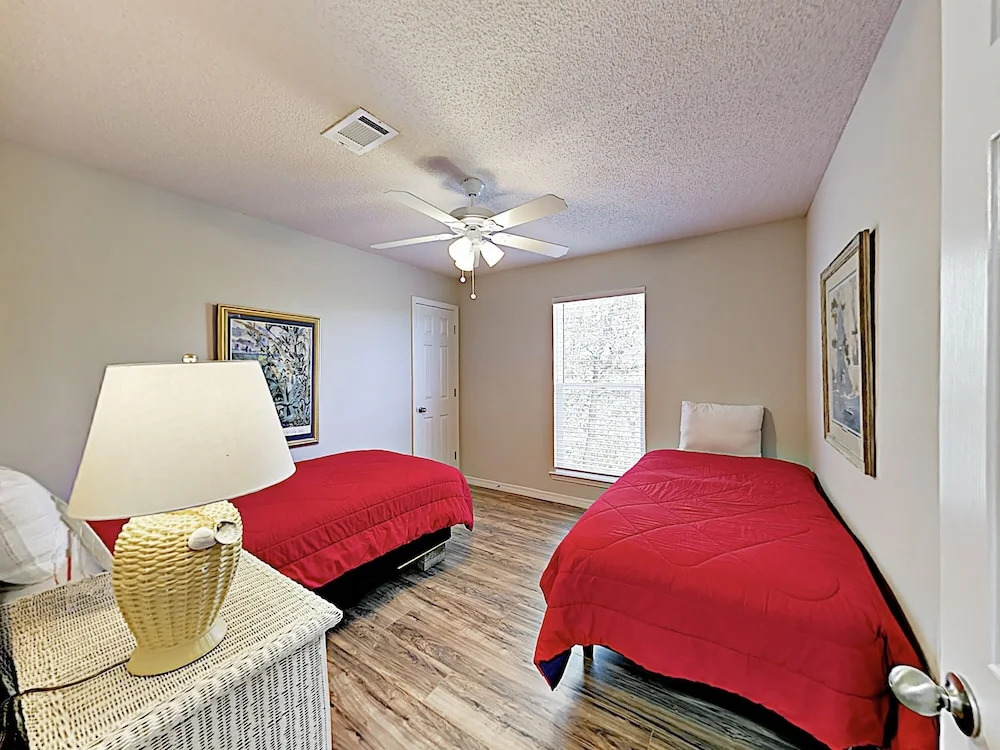 1222-1224 Gulf Shores - 4 Br Duplex