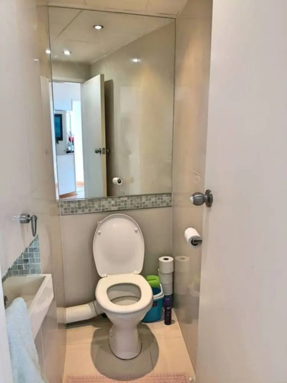 2 Bedroom Apartment in Vredehoek Towers