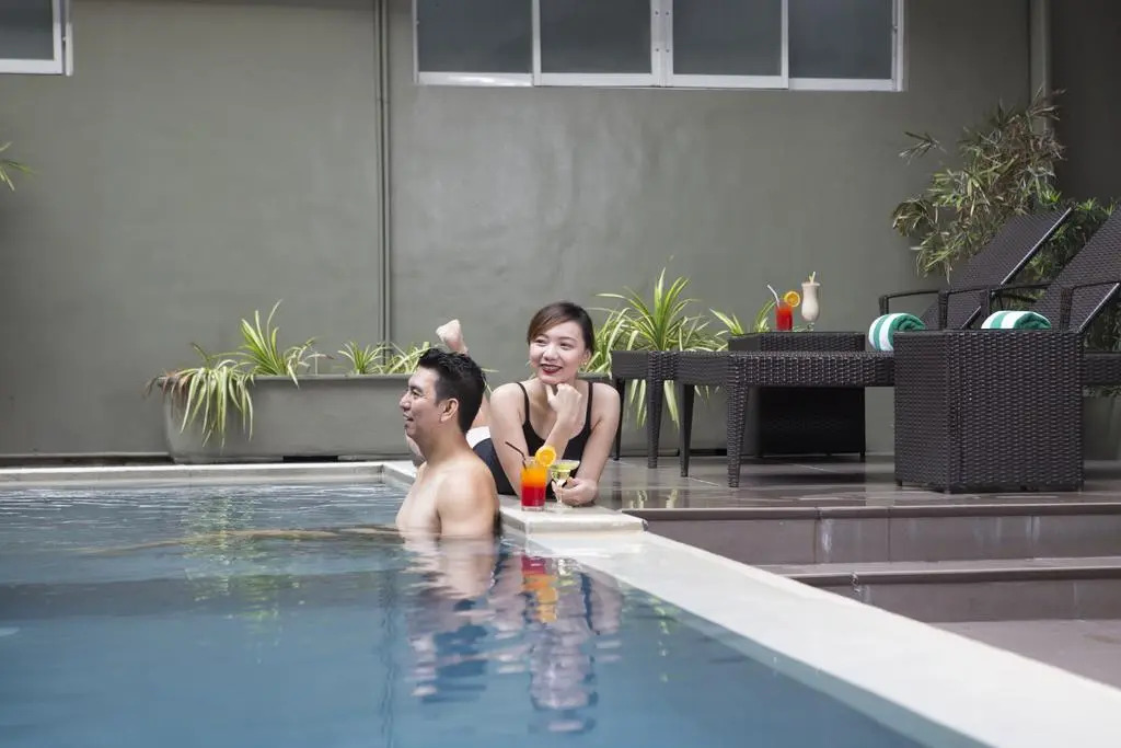88 Courtyard Hotel