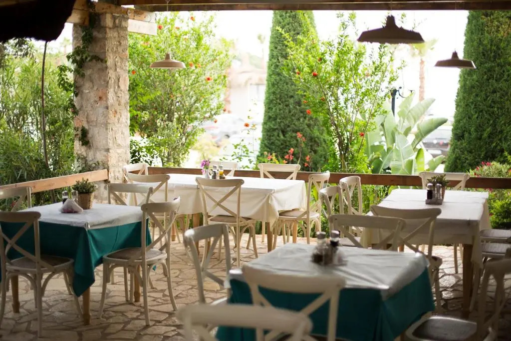 Folie Marine Beach Hotel & Club