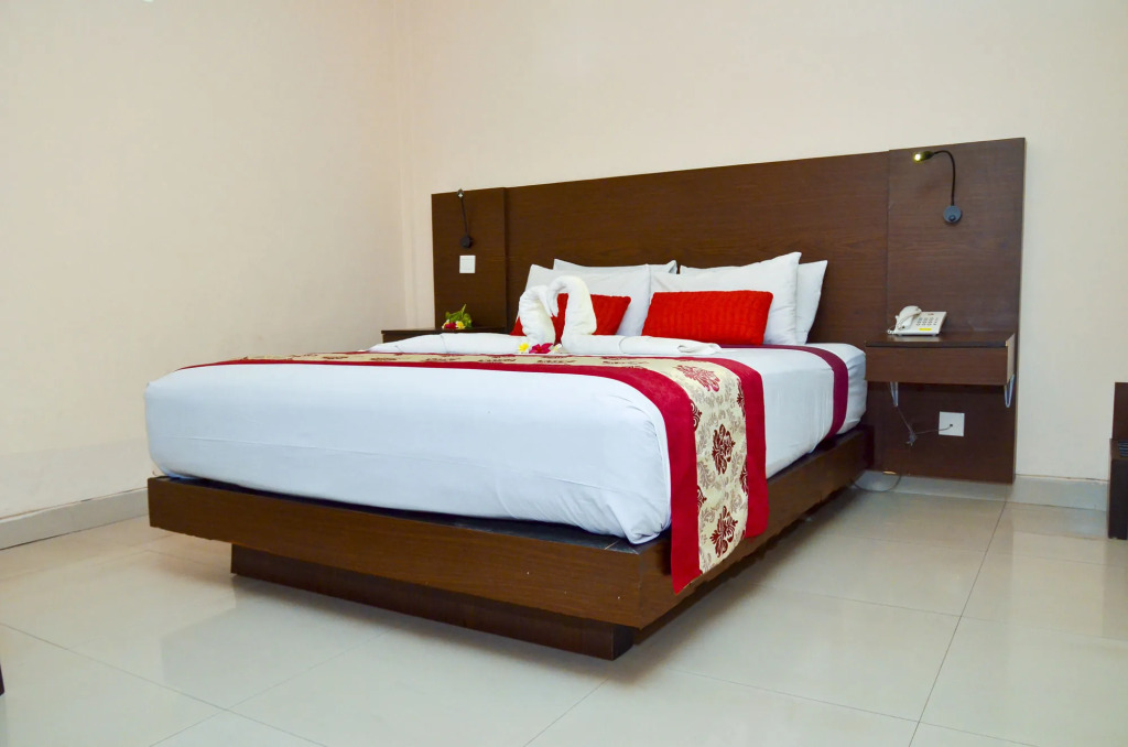 Indi Hotel (Ex Rani Hotel)