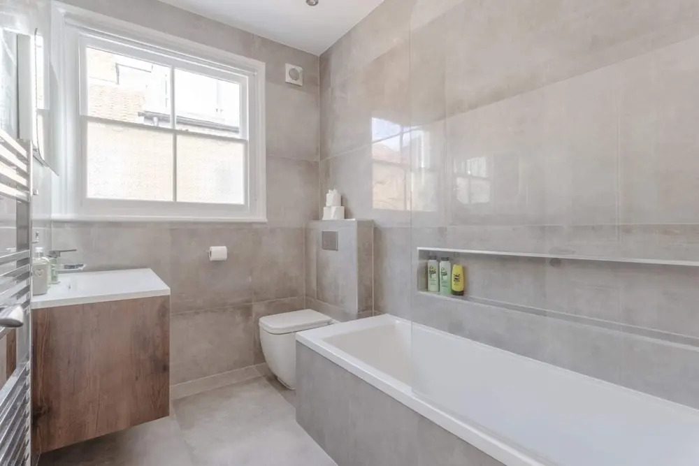 Stunning 3 Bedroom 2 Bath in Fantastic Location