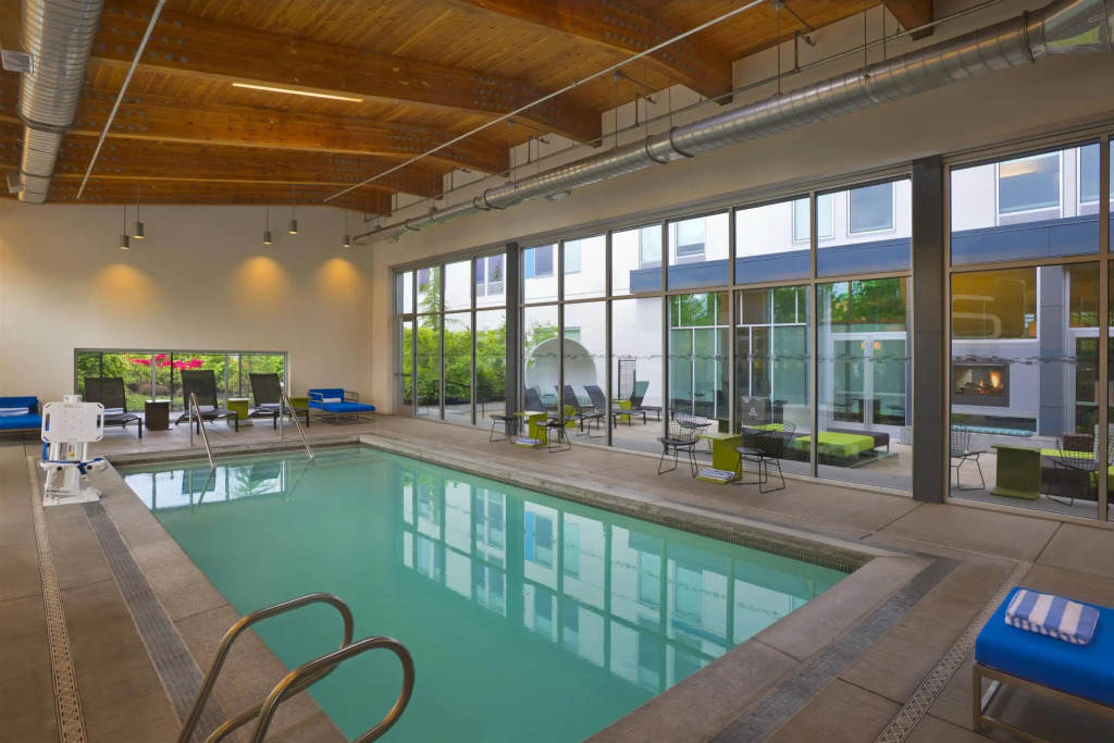 Aloft by Marriott Portland Airport at Cascade Station