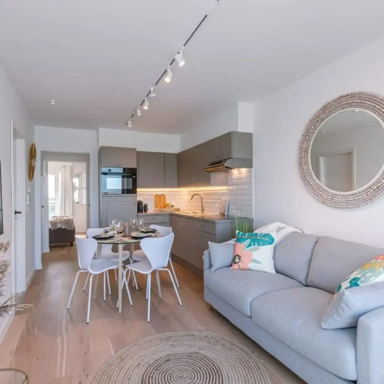 Stunning Studio With Sea-view on top Location