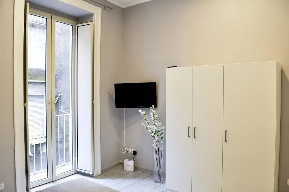 Discover Partenope