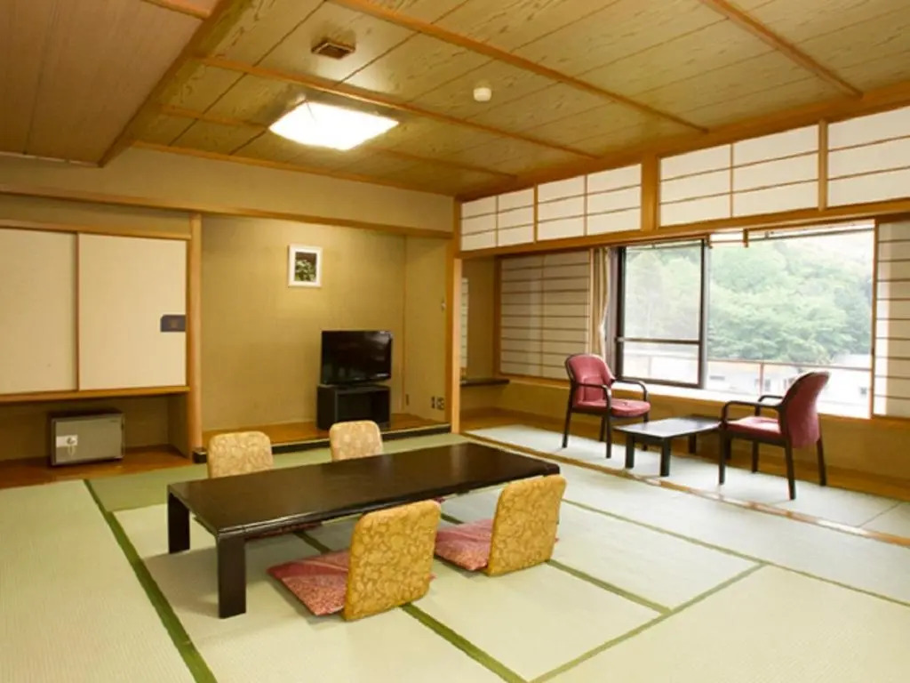 Izu Nagaoka Kinjokan