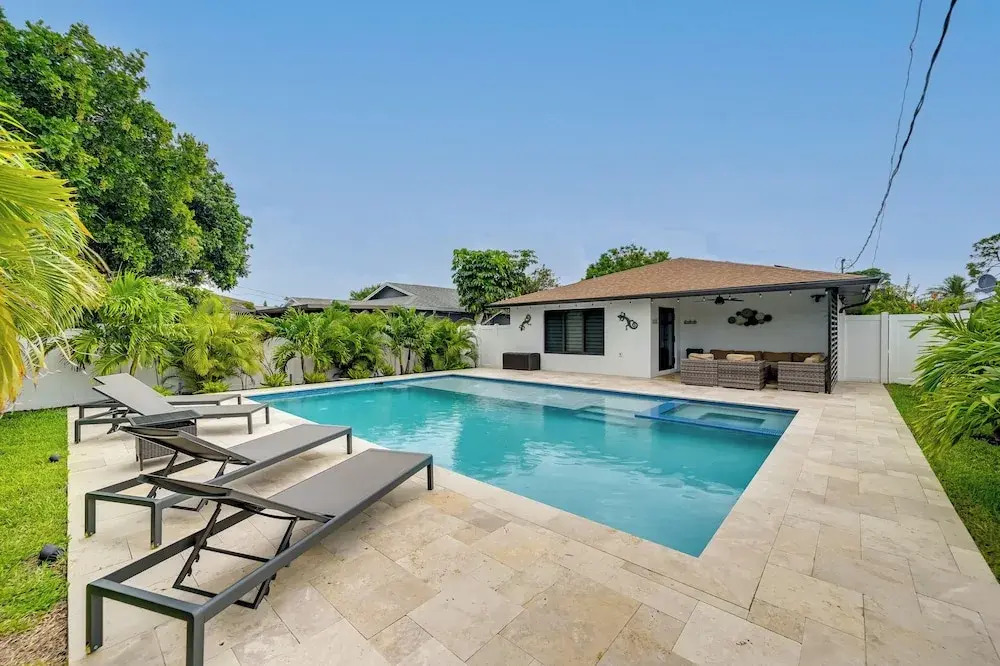 Walk to Beach: Getaway w/ Pool in Naples!