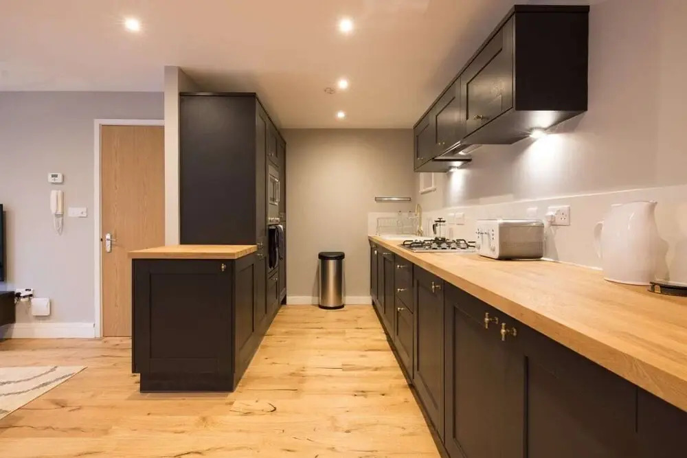 The Goldhawk Gem - Modern Bright 2bdr With Patio and Garden, London