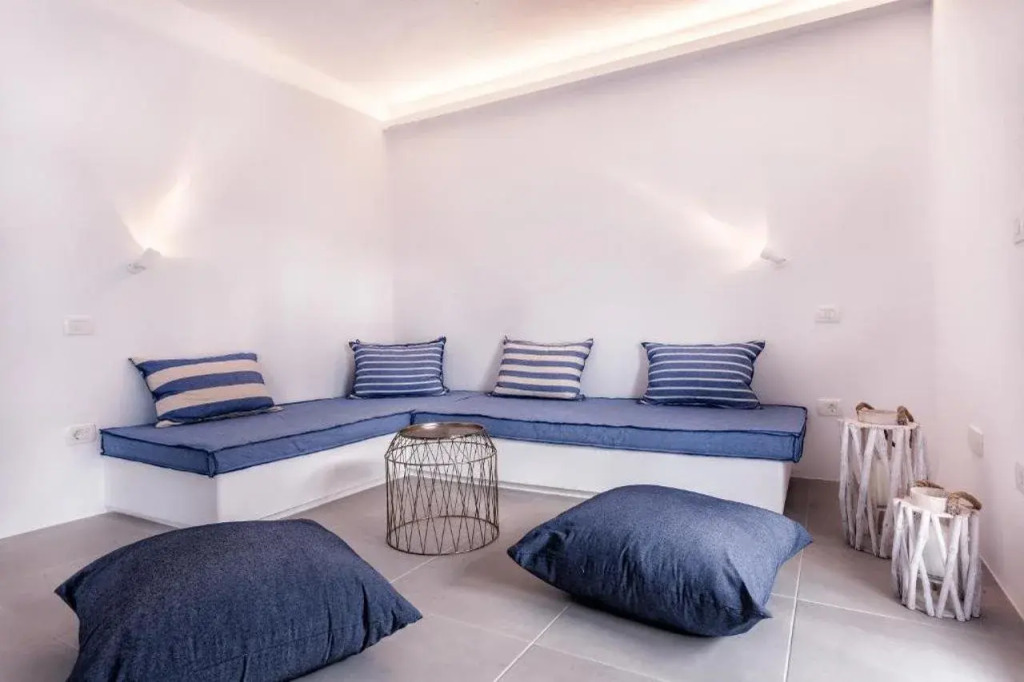 Flag Suites