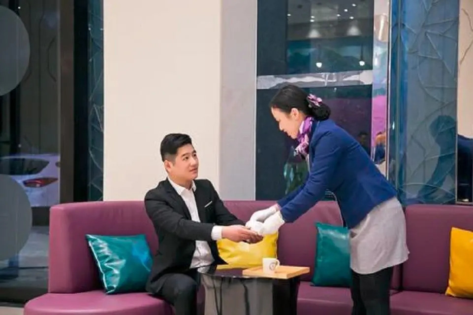 Lavande Hotels Shenzhen Longgang Dayun Center Jixiang Metro Station
