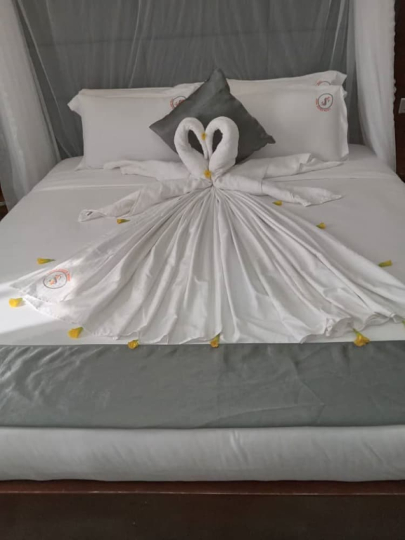 Jinna suites limited