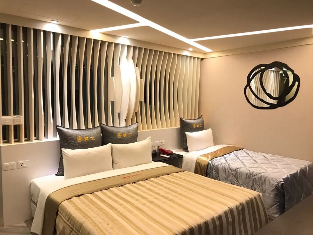 Benz Hotel
