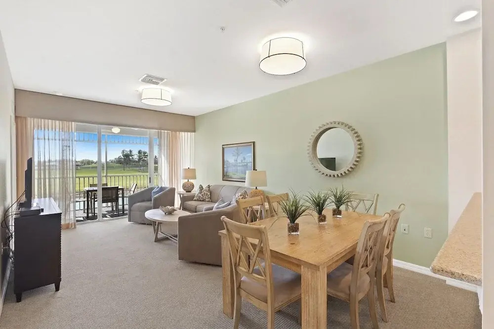 Genoa Vacation Rental: Stylish 2-BR Condo with Golf & Lake Views. Resort-Style Pool, Hot Tub, and Easy Access to Championship Golf. Minutes from Naples Beaches, 5th Avenue S, and Marco Island