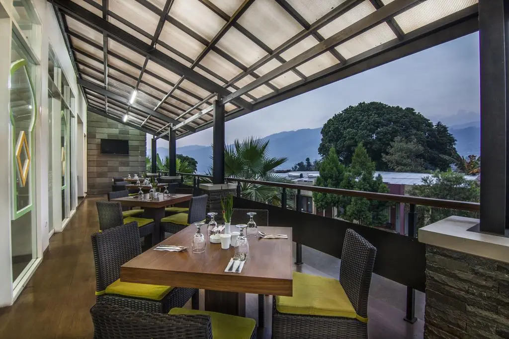 Rizen Premiere Hotel