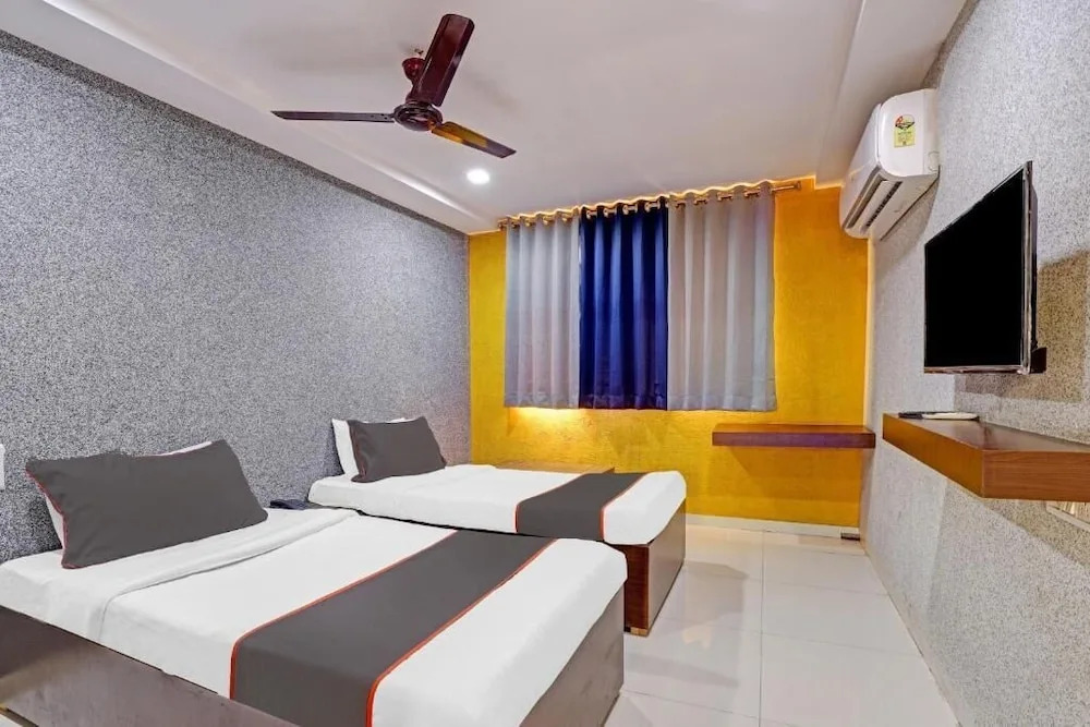 Hotel Mayura Ankleshwar