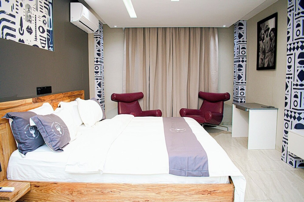 Maison Mayaki