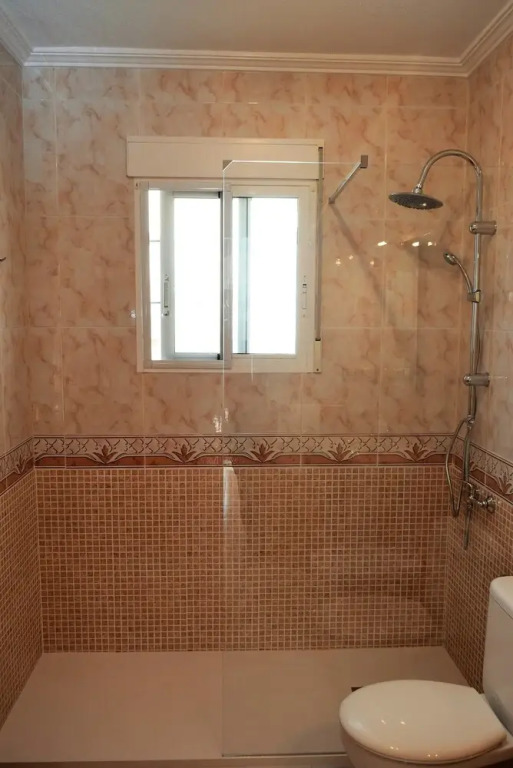 Upper floor Apartment semi-private pool