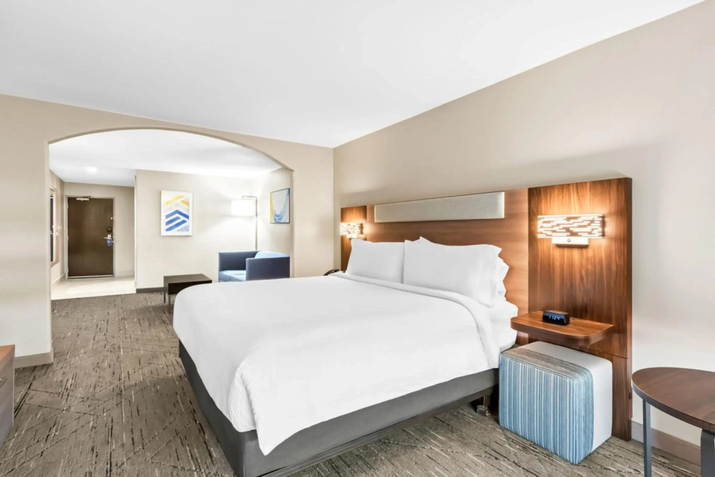 Holiday Inn Express and Suites Hotel - Pauls Valley by IHG