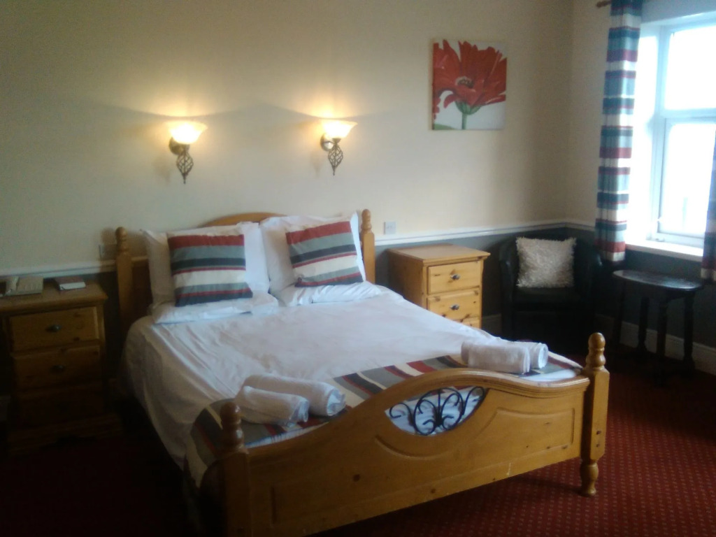 Monarch Hotel